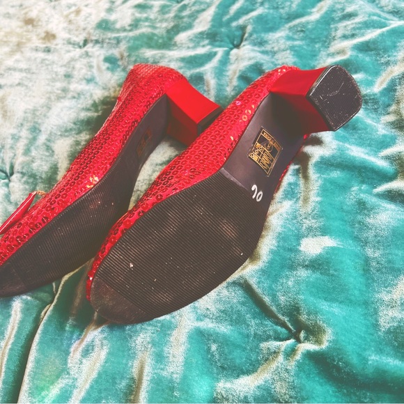 Dorothy Wizard Of Oz Red Sequin Glitter Heels Shoes size 7.5 / 8 - Picture 6 of 7